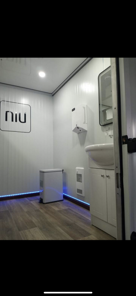 NIU Photo Gallery img-96 - Niu Corporation