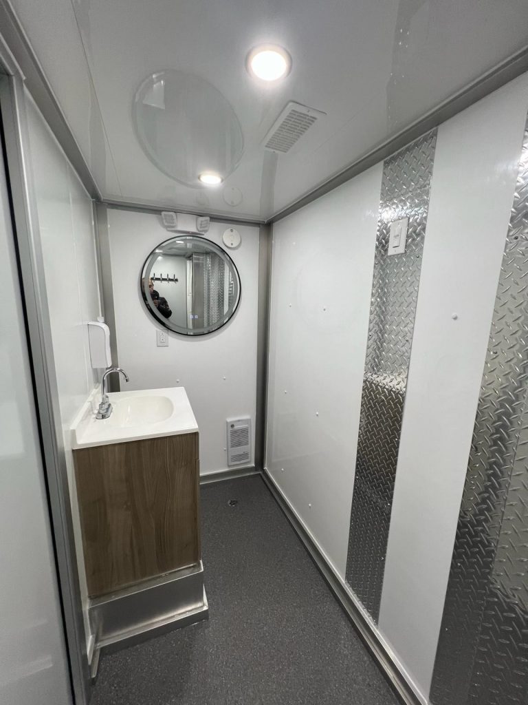 Decontamination Trailer Page img-1 - Niu Corporation